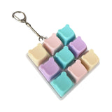 Maxbell Keyboard Clicker Toy Adults Gifts Funny Lightweight Cube Keyboard Fidget Toy Macaron Bear
