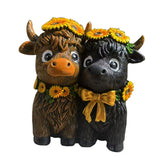 Maxbell Highland Cow Couple Figurine Tabletop Ornament for Farmhouse Desk Home Decor
