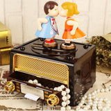 Maxbell Maxbell Romantic Couple Retro Radio Model Mechanical Music Box Gift Choosing, 13x12x16cm/5.12x 4.72 x 6.30inch