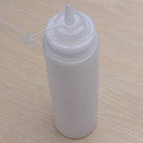 Maxbell White Plastic Sauce Squeeze Bottle Dispenser - 24oz