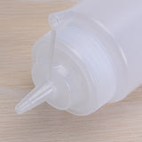 Maxbell White Plastic Sauce Squeeze Bottle Dispenser - 24oz