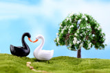 Maxbell 2x Miniature Dollhouse Bonsai Fairy Garden Landscape Swan Decor Black+White