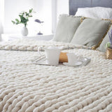 Maxbell Thick Knitted Wool Throw Blanket Chunky Sofa Blanket Kids Adults White