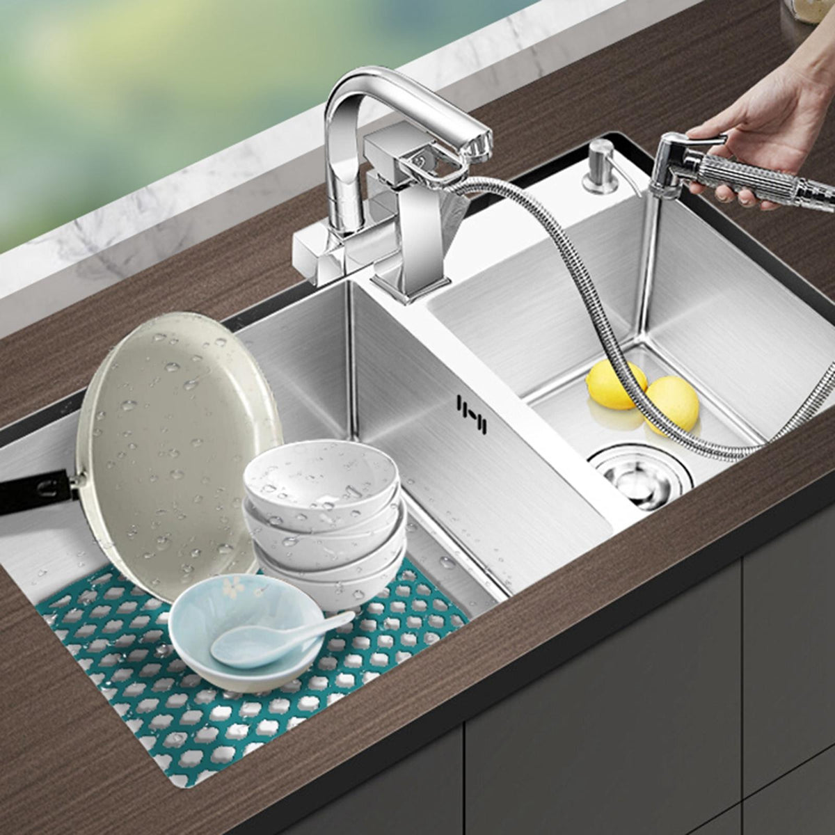Maxbell Silicone Sink Mat Sink Protector Grid Non Slip Dish Drying Pad for Farmhouse Black