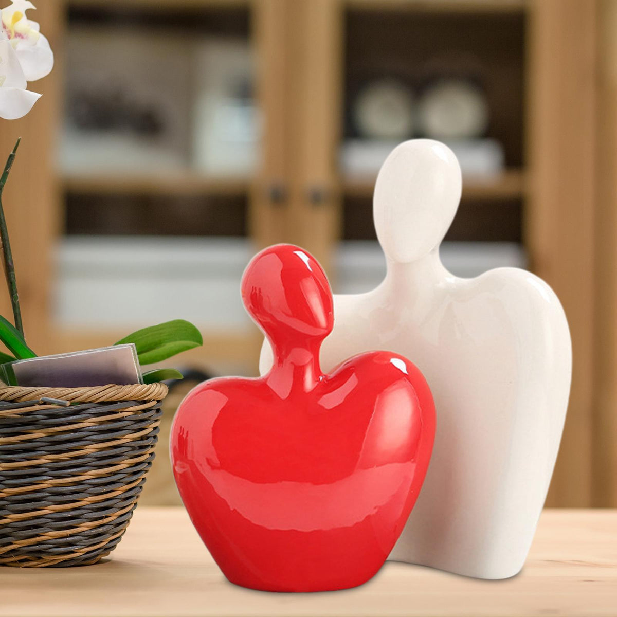 Maxbell Lover Statue Crafts Passionate Romantic for Office Cabinet Wedding Gift White and Red
