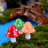 Maxbell 10pcs Green Mushroom Miniature Resin Micro Landscape Dollhouse Garden Decor