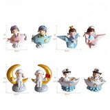 Max Couple Resin Astronaut Ornament for Party Cake Decor