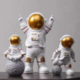 Resin Astronaut Spaceman Statue Ornament Home Office Desktop Figurine Decors Gold 15x10x25CM