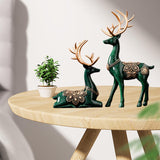 Maxbell 2Pcs Lover Deer Figurines Decors Reindeer Sculptures Xmas Elk Statues Green