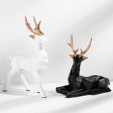 Maxbell Reindeer Resin Sculpture Craft Couple Deer Statue for Home Anniversary Black