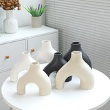 Maxbell Modern Flower Vase Creative Decorative Ceramic Vase for Party Desk Home White Small