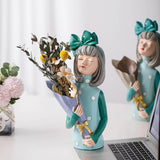 Maxbell Creative Girl Statue Figurines art crafts Desktop Salon Gift Gray