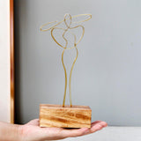 Maxbell Woman Sculpture Metal Line Figurine with Hat for Shelf Home Decoration Gold