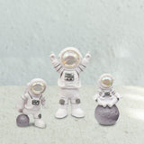 Maxbell 3Pcs Astronaut Statues Cake Toppers Figurines for Windowsills Crafts Decor White