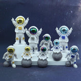 Maxbell 3Pcs Astronaut Statues Spaceman Ornaments for Cake Topper Decoration Crafts Aureate