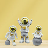 Maxbell 3Pcs Astronaut Statues Spaceman Ornaments for Cake Topper Decoration Crafts Aureate