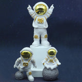 Maxbell 3Pcs Astronaut Statues Spaceman Ornaments for Cake Topper Decoration Crafts Aureate
