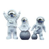 Maxbell 3Pcs Astronaut Statues Spaceman Ornaments for Cake Topper Decoration Crafts Argent