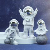 Maxbell 3Pcs Astronaut Statues Spaceman Ornaments for Cake Topper Decoration Crafts Argent