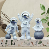 Maxbell 3Pcs Astronaut Statues Spaceman Ornaments for Cake Topper Decoration Crafts Argent