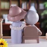 Maxbell Elderly Couple Figurines Handmade Statue for Old Age Wedding Decoration 9.6cmx5.5cmx10.5cm