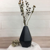 Maxbell Flower Vase Decorative Porcelain Vase for Table Centerpieces Bar Anniversary White