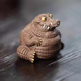 Maxbell Crocodile Statue Tea Pet Ornament for Cabinet Tea Decoration Tea Accessories Purple