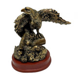 Maxbell Resin Figurine Desk Artwork Home Decor Eagle Statue for Cafe Party Bookshelf