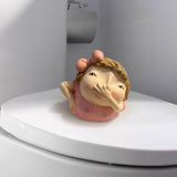 Maxbell Holding Nose Sculpture Funny Funny Bathroom Decor for Home Decorations Shelf Girl