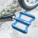 Maxbell Bicycle Flat Pedals Mountain Road Bike Platform Pedals Bearing 9/16'' Blue