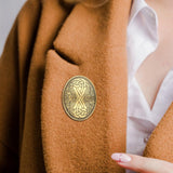 Maxbell Vintage Designed Oval Brooch Cloak Shawl Pin Sweater Accessories Fashionable Aureate
