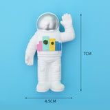 Maxbell Novelty Refrigerator Magnets Waving Astronaut Astronaut for Kitchen Argent