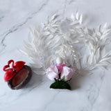 Max Resin Flamingo Figurines Statues Pot with Garland Table Home Office Decor