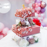 Maxbell Cake Display Stand Square Acrylic Cake Stand for Party Favors Gifts Birthday 25cmx25cmx10cm