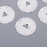 Max 5 Pieces Rotary Cutter Blades with Case Fabric Cutter Circular Blades 28mm