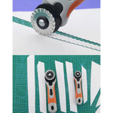 Max 5 Pieces 45mm Wave Rotary Cutter Blades with Case for Quilting Leather DIY