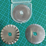 Maxbell 3 Types 45mm Rotary Cutter Blades Perforating Skip Wave Blades with Case