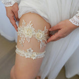 Maxbell 2 Pieces Bridal Garter Wedding Garter Flower Pattern for Birthday Banquet Beige