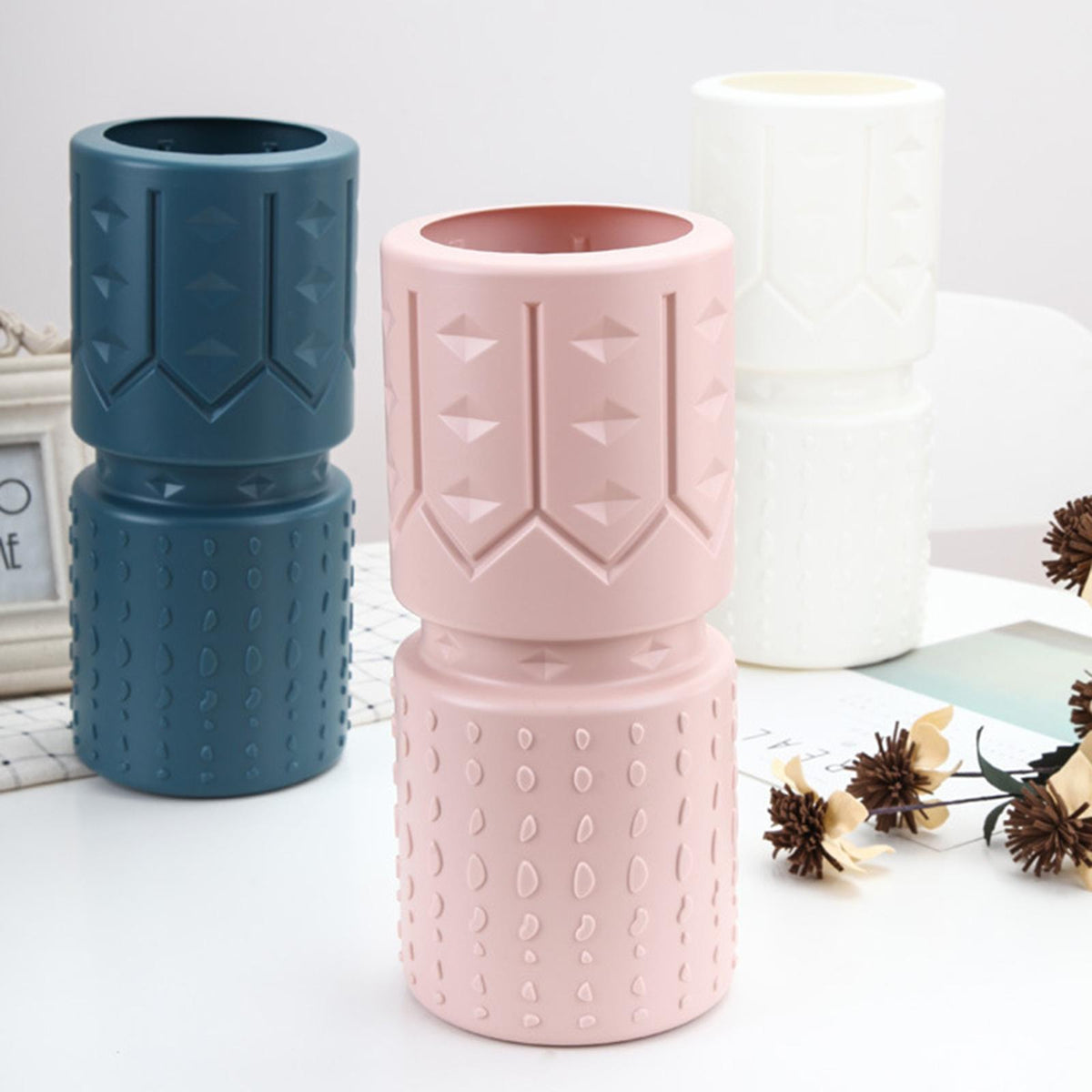 Maxbell  Home Decor Plastic Vase Decorative for Flowers Bedroom Decorating Wedding Blue