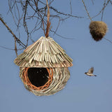 Maxbell Natural Birdhouse Roosting Hut Hanging Birds Cage Nest for Owls Lovebirds