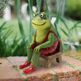 Maxbell Novelty Frog Figurine Resin Animal Sculpture for Housewarming Decor Gift Red