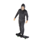 Max 1:64 Figures Diorama Skater Boy with Skateboard Miniature Model  Black