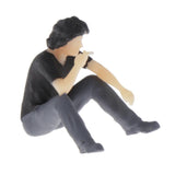 Max 1:64 Figures Diorama Repair Factory Middle-aged Uncle Sitting and smoking