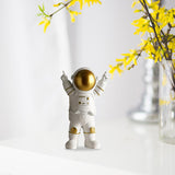 Cute Spaceman Statue Astronaut Sculpture Gifts Hotel Nursery Decor Crafts gold victory