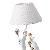 Maxbell Tabletop Resin Lovers Couple Ornament Bedroom Table Lamp USB Light Modern With Balloon
