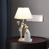 Maxbell Tabletop Resin Lovers Couple Ornament Bedroom Table Lamp USB Light Modern With Balloon