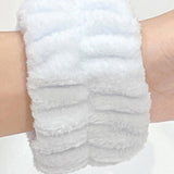 Maxbell Absorbent Wrist Wash Band Towel Portable for Skincare Bridal Party SPA White