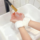 Maxbell Absorbent Wrist Wash Band Towel Portable for Skincare Bridal Party SPA White