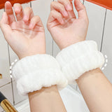Maxbell Absorbent Wrist Wash Band Towel Portable for Skincare Bridal Party SPA White