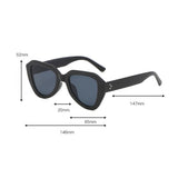 Max Vintage Women Sunglasses Triangle Sunglass Men Eyewear Cat Eye Sun Glasses Red
